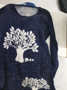 Sweatshirts With Printed Tree.Soft And Smoth🎅