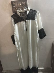 Elegent White Georgette Kurta With Black Lace