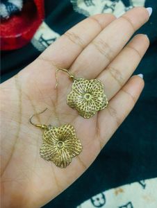 Flower Design Drop Earrings