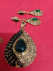Green Stone Jewelry Set