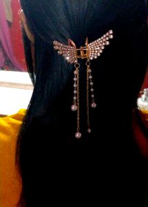 Golden And White Diamond Butterfly Clucher
