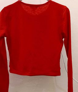 Red ♥️🍒 Crop Top With Knot 🪢 Detailing