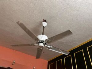 It's Heavy Ceiling FAN White Colour
