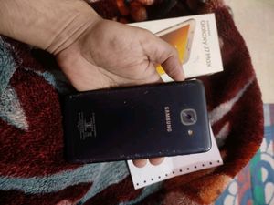 Samsung Galaxy J7 MAX
