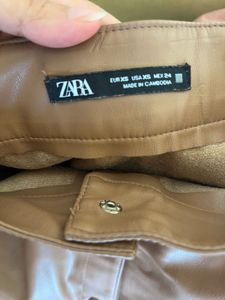 Leather Front Button Skirt With Inner Fur Lining