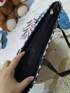 Black &amp; White Handbag For Women