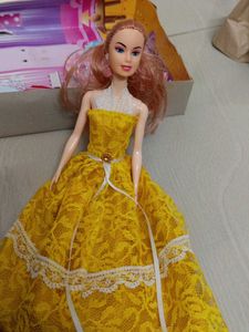 Beautiful Movable Doll With Two Extra Dresses
