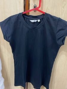 Basic Black T-shirt