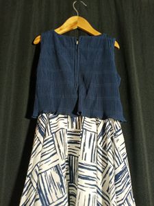 Chic Navy &amp; White Print Dress