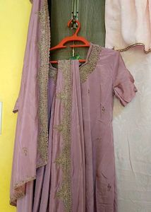 Elegant Lavender Salwar Kameez❣️Full Zari Dupatta
