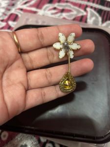 Floral Pearl Statement Necklace