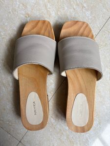 Nautica Beige Heels
