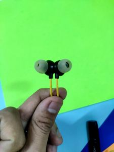 Hitage Bluetooth Neckband