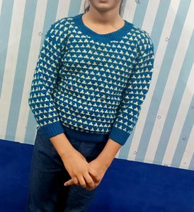 Woolen Crop Top (Knitted)