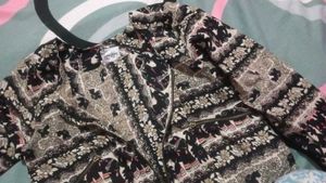 Girls Ethnic/Tribal Printed Shrug