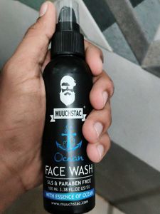 muusctach face wash brand new