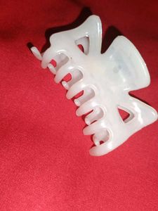 White Claw Hair Clips (Set of 4)