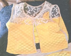 Beautiful Backless Yellow Top 💛