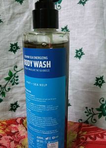 PHY Body Wash (Free Gift 🎁 with this Item)