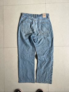 Zara Light Wash Denim Jeans
