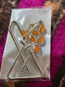 Floral Decorative saree pin