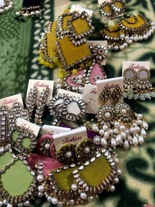 Fashion Earrings only 1 piece