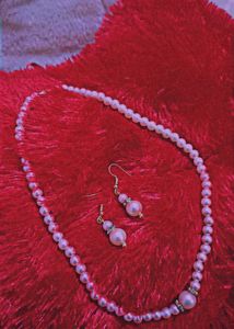 Pearl Earings And Necklace,♥️