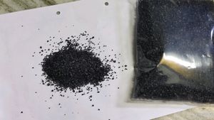 Black Crystal Sand for Aquarium