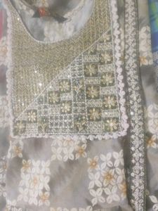 Elegant Floral Embroidered Kurta with pant and dup