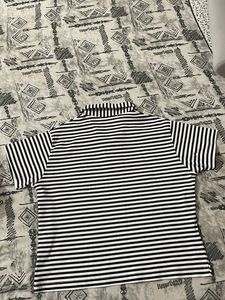 Crop Tshirt Black And White