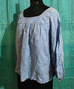 BOGO 🎁 Buy One Get 1🎁XXL Blue Square Neck Top