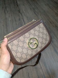 Gucci sling