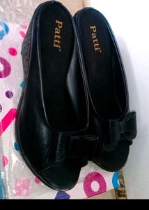 Black Wedges