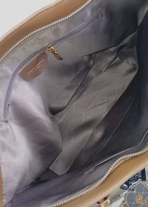 🆕Brown Tote Bag with Charm