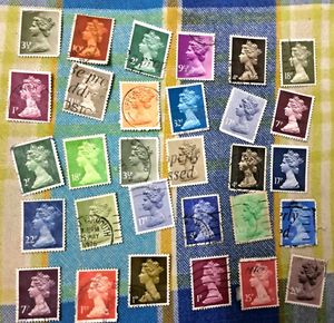 30 Great Britain(UK) Queen Stamps