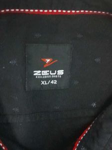 A ORDINARY BLACK SHIRT