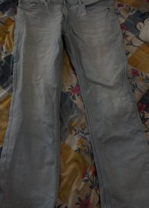 relaxed fit jeans