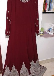 🚨💃 Hot Deal: Maroon Gown