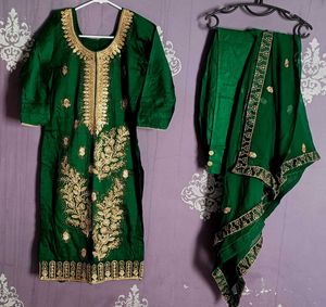 Emerald Green Embroidered Kurta Set