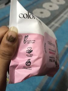 2 Colorway Face Wipes