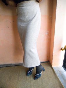 😀Stylish Beige Knit Skirt⭐