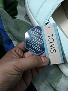 Unisex Brand New Shoes