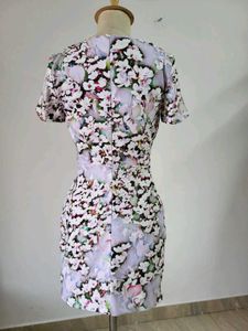 Floral dress (fixed price)