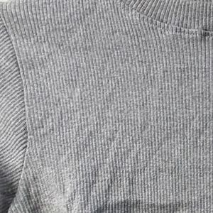 Grey Long Sleeve Crop Top