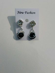 One Pair Earing