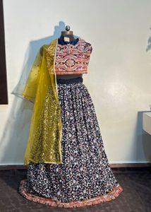 SALE 🛑Elegant Floral Lehenga Choli Set