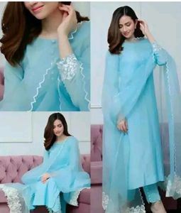 Attractive &amp; Beautiful Kurta Set And Dupatta