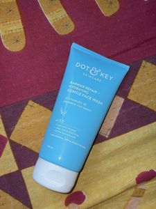Dot & Key Gentle Face Wash