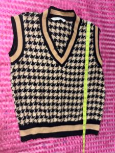 Zara Houndstooth Sweater Vest