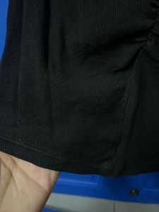 Black V-Neck Crop Top